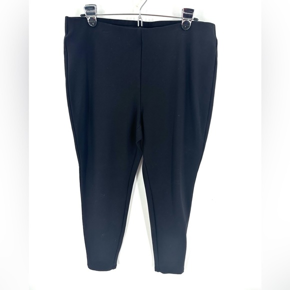 Chicos Size 2 US 12 Pull On Ponte Pants Black Stretch Slim Fit Slimming - Picture 1 of 9